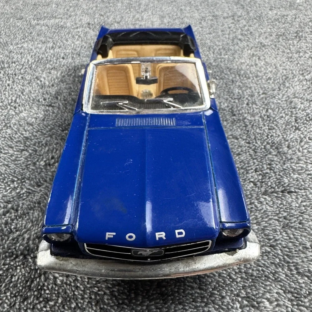 Sun Star Ford‎ Mustang Convertible Blue 1/24 Diecast Model SS 7711 Opening Hood
